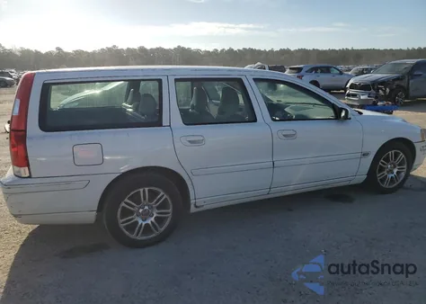 2006 Volvo V70 z USA, uszkodzony, nr VIN YV1SW612362580460